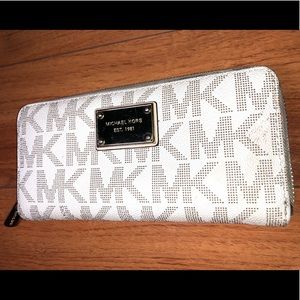 Michael Kors wallet